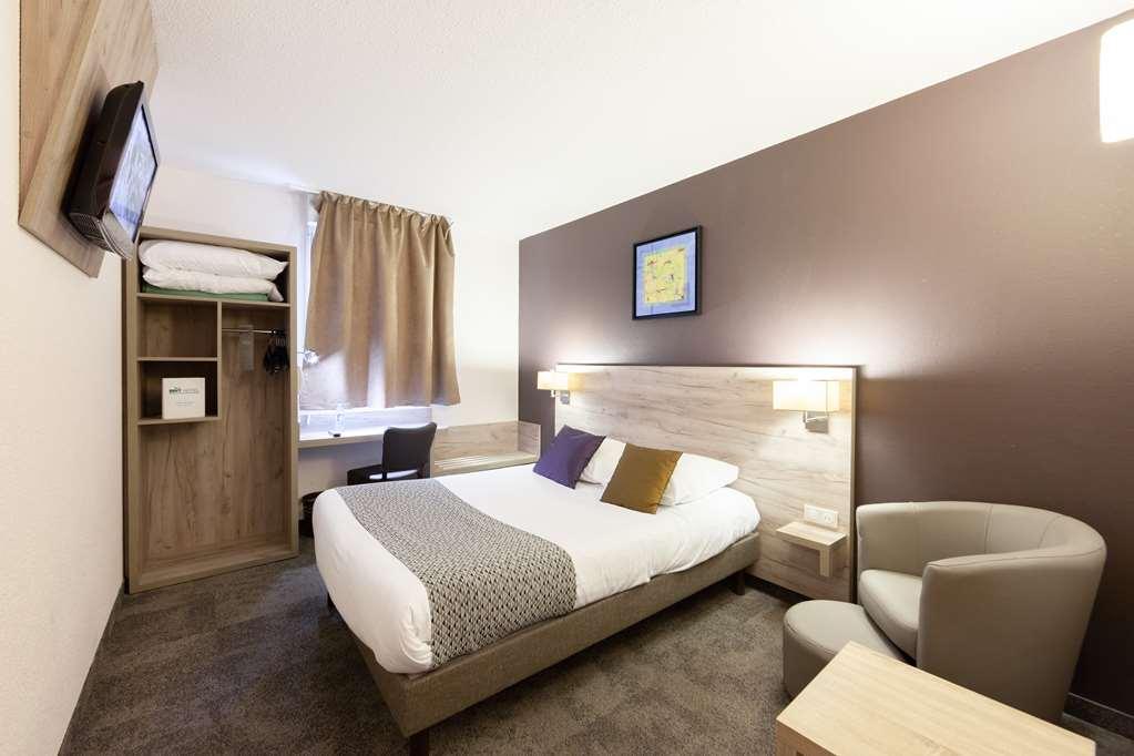 Brit Hotel Saumur Distré Habitación foto