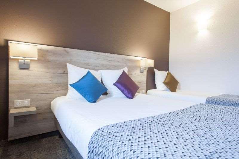 Brit Hotel Saumur Distré Habitación foto