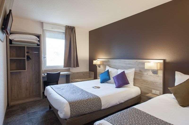 Brit Hotel Saumur Distré Habitación foto