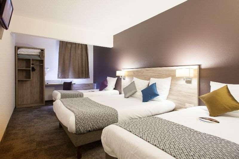 Brit Hotel Saumur Distré Habitación foto